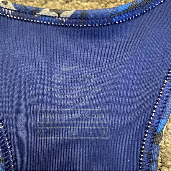 🦋4/$20 SALE - Blue patterned Nike sports bra - Picture 3 of 5